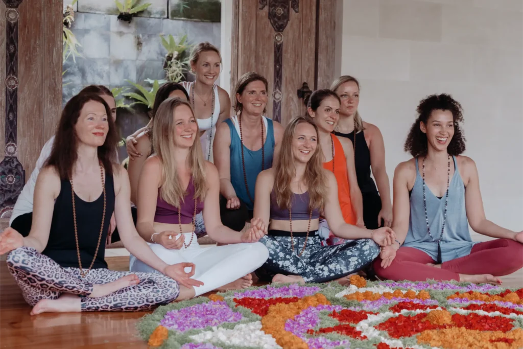 bali-yoga-retreat_flowermandala-026